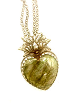 Load image into Gallery viewer, Labradorite Heart Necklace